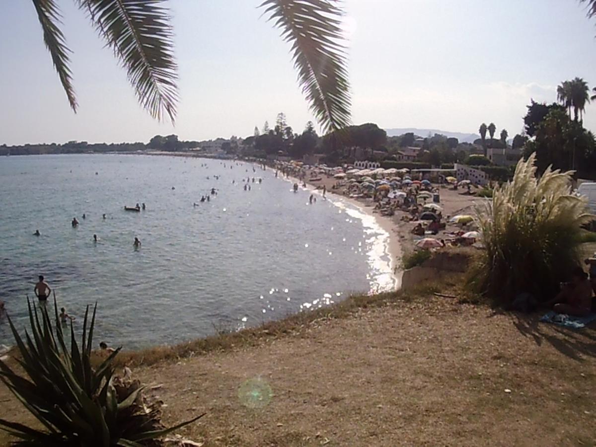 White Beach Beb Фонтане Бианче Екстериор снимка